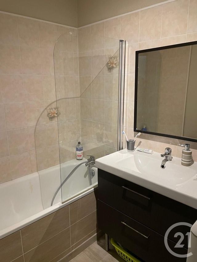 Appartement F3 à vendre - 3 pièces - 67.98 m2 - BLAGNAC - 31 - MIDI-PYRENEES - Century 21 Fly Immo Appartement F3 à vendre - 3 pièces - 67.98 m2 - BLAGNAC - 31 - MIDI-PYRENEES - Century 21 Fly Immo