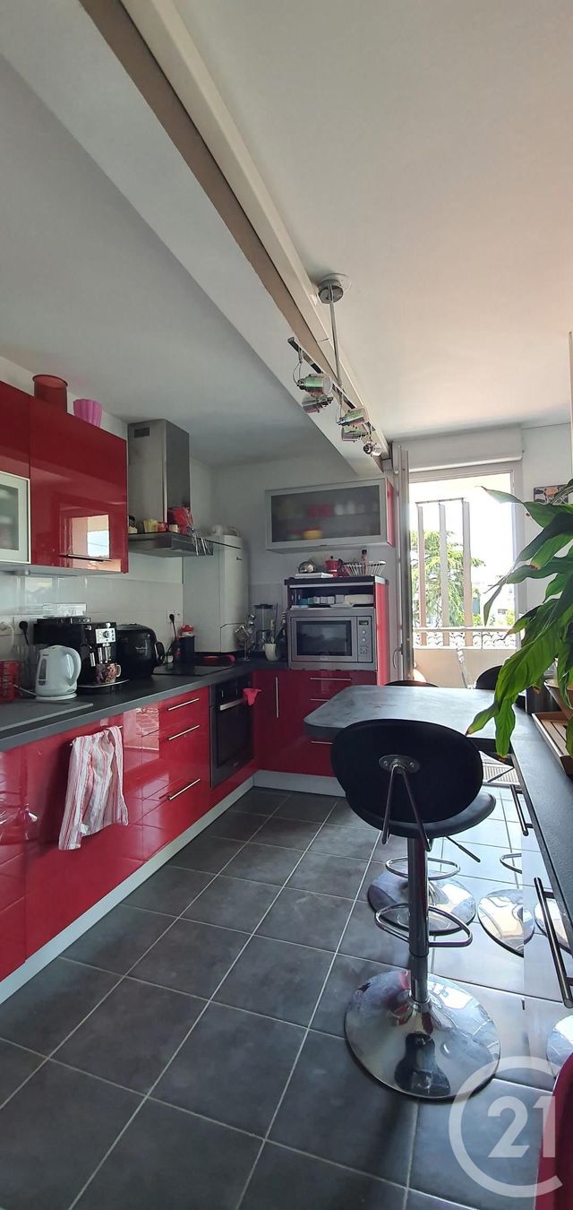 Afficher la photo en grand Appartement T3 à vendre - 3 pièces - 71.92 m2 - BLAGNAC - 31 - MIDI-PYRENEES - Century 21 Fly Immo