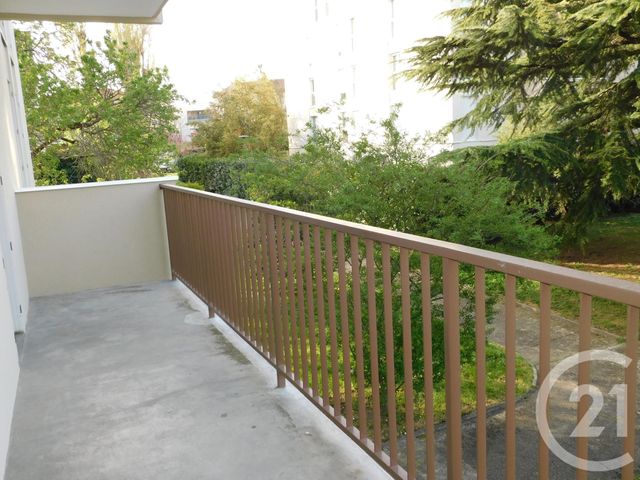 Appartement F3 à vendre - 3 pièces - 77.04 m2 - BLAGNAC - 31 - MIDI-PYRENEES - Century 21 Fly Immo Appartement F3 à vendre - 3 pièces - 77.04 m2 - BLAGNAC - 31 - MIDI-PYRENEES - Century 21 Fly Immo