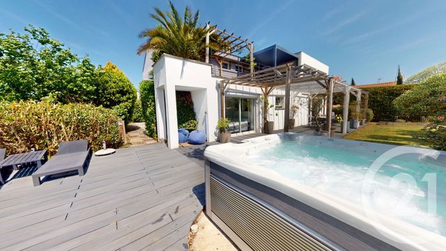 Afficher la photo en grand maison à vendre - 6 pièces - 203.24 m2 - BLAGNAC - 31 - MIDI-PYRENEES - Century 21 Fly Immo