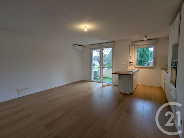 Appartement F2 à louer - 2 pièces - 42.92 m2 - AUCAMVILLE - 31 - MIDI-PYRENEES - Century 21 Fly Immo