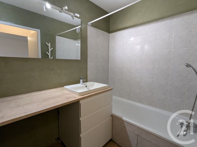 Appartement F2 à louer - 2 pièces - 42.92 m2 - AUCAMVILLE - 31 - MIDI-PYRENEES - Century 21 Fly Immo
