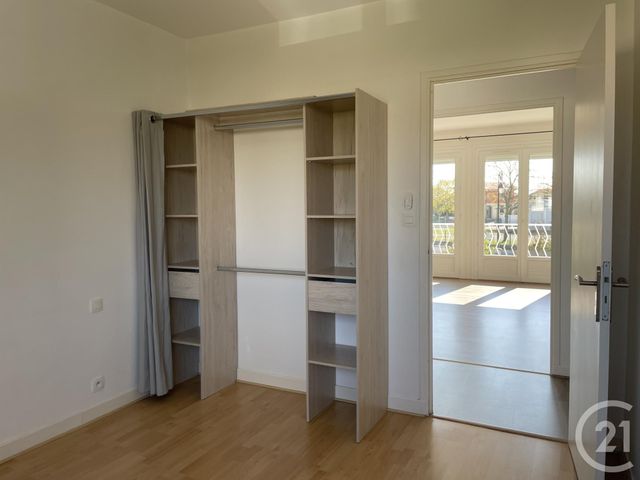 Afficher la photo en grand immeuble à vendre - 289.6 m2 - BEAUZELLE - 31 - MIDI-PYRENEES - Century 21 Fly Immo