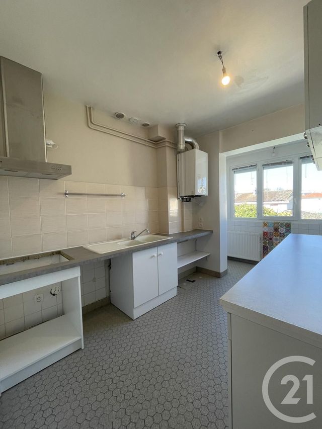 Afficher la photo en grand immeuble à vendre - 289.6 m2 - BEAUZELLE - 31 - MIDI-PYRENEES - Century 21 Fly Immo