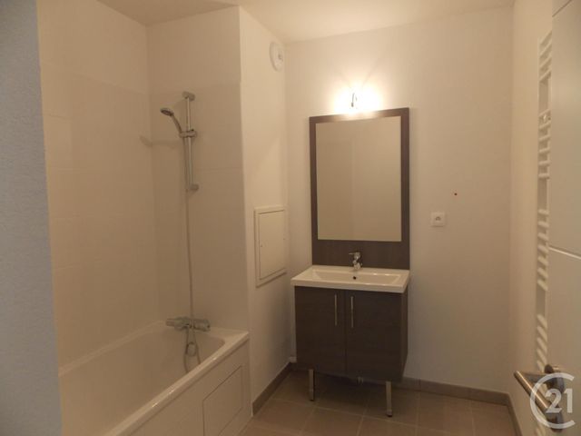 Appartement T3 à louer - 3 pièces - 67.35 m2 - BLAGNAC - 31 - MIDI-PYRENEES - Century 21 Fly Immo