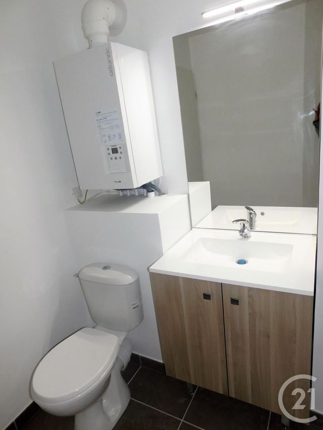 Appartement T2 à louer - 2 pièces - 41.5 m2 - BLAGNAC - 31 - MIDI-PYRENEES - Century 21 Fly Immo