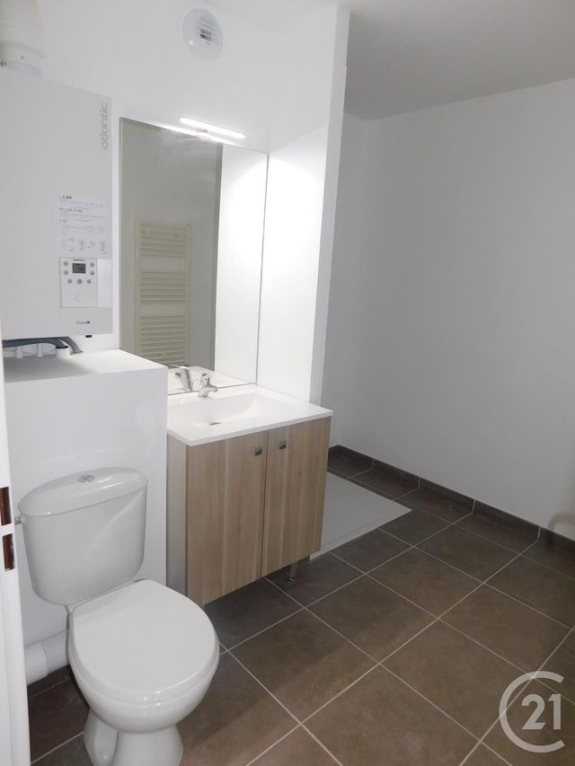 Appartement T2 à louer - 2 pièces - 41.5 m2 - BLAGNAC - 31 - MIDI-PYRENEES - Century 21 Fly Immo