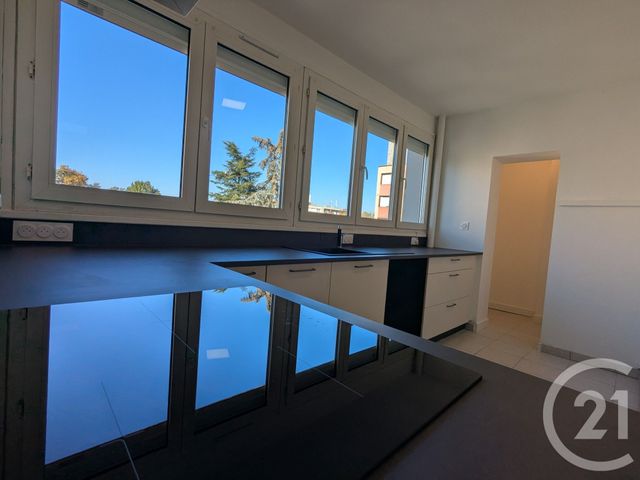 Appartement T3 à louer - 3 pièces - 78.01 m2 - BEAUZELLE - 31 - MIDI-PYRENEES - Century 21 Fly Immo