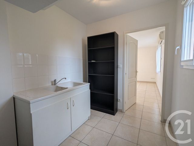 Appartement Local à louer - 2 pièces - 20.0 m2 - BEAUZELLE - 31 - MIDI-PYRENEES - Century 21 Fly Immo