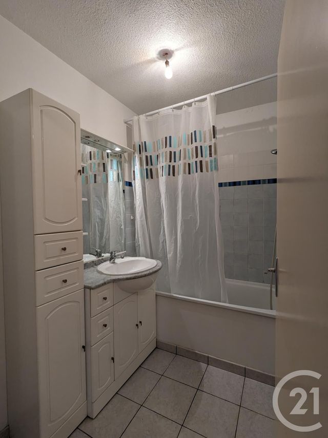 Afficher la photo en grand Appartement F3 à louer - 3 pièces - 66.0 m2 - BLAGNAC - 31 - MIDI-PYRENEES - Century 21 Fly Immo