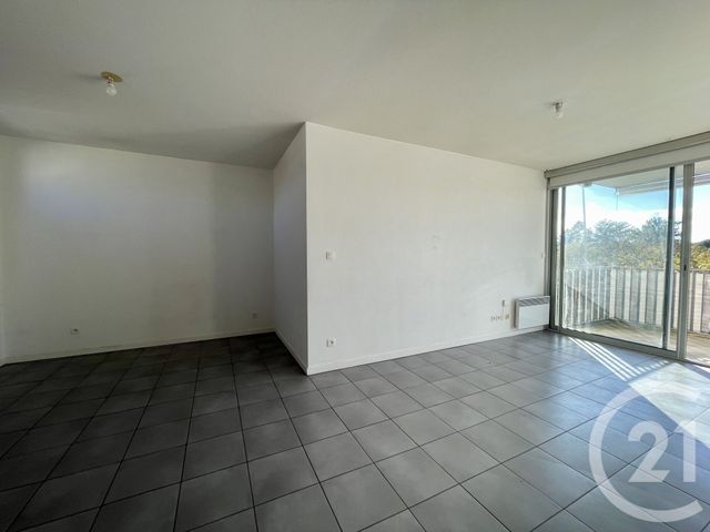 Appartement F1 bis à vendre - 2 pièces - 40.6 m2 - BLAGNAC - 31 - MIDI-PYRENEES - Century 21 Fly Immo