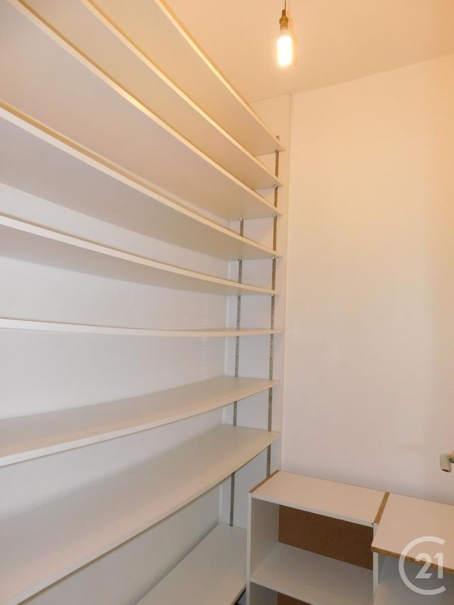 Appartement T4 à louer - 4 pièces - 82.11 m2 - BLAGNAC - 31 - MIDI-PYRENEES - Century 21 Fly Immo