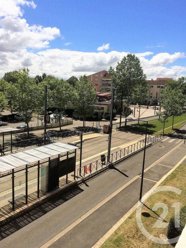 Appartement T4 à louer - 4 pièces - 82.11 m2 - BLAGNAC - 31 - MIDI-PYRENEES - Century 21 Fly Immo