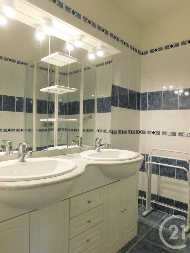 Appartement T4 à louer - 4 pièces - 82.11 m2 - BLAGNAC - 31 - MIDI-PYRENEES - Century 21 Fly Immo