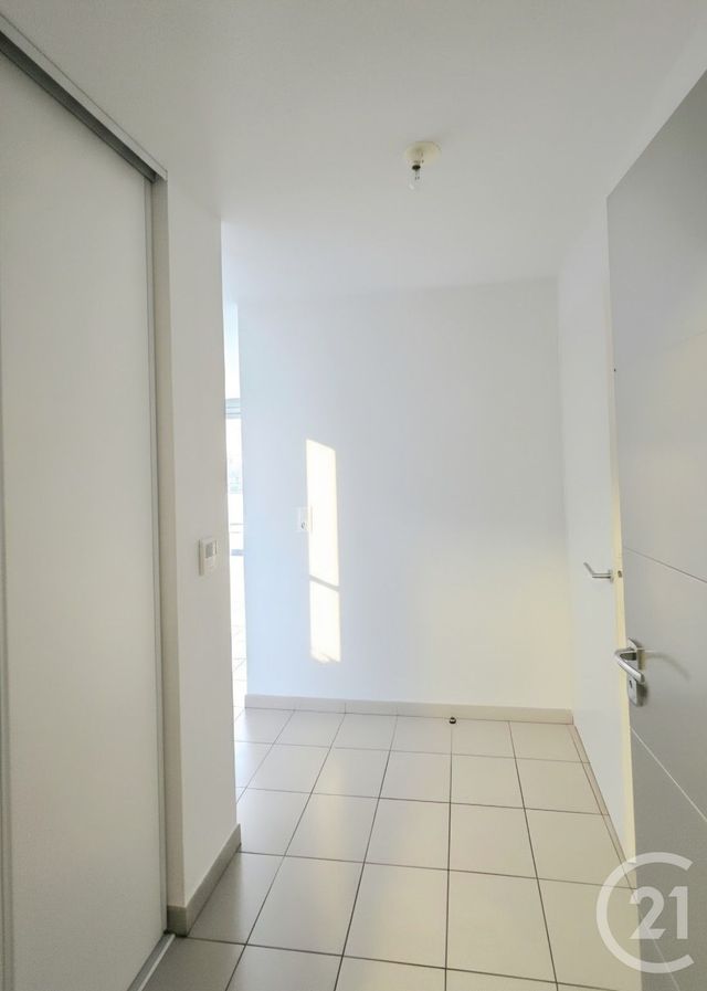 Appartement T3 à vendre - 3 pièces - 56.7 m2 - BLAGNAC - 31 - MIDI-PYRENEES - Century 21 Fly Immo