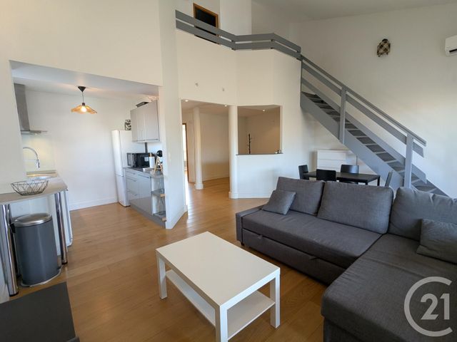 Appartement T4 à louer - 4 pièces - 102.9 m2 - AUSSONNE - 31 - MIDI-PYRENEES - Century 21 Fly Immo
