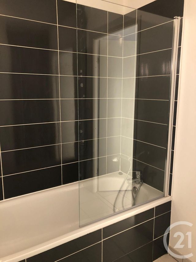 Appartement F3 à louer - 3 pièces - 72.5 m2 - BEAUZELLE - 31 - MIDI-PYRENEES - Century 21 Fly Immo