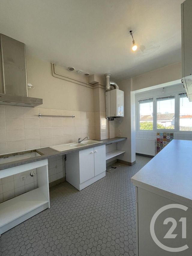 Appartement T3 à louer - 3 pièces - 70.0 m2 - BEAUZELLE - 31 - MIDI-PYRENEES - Century 21 Fly Immo