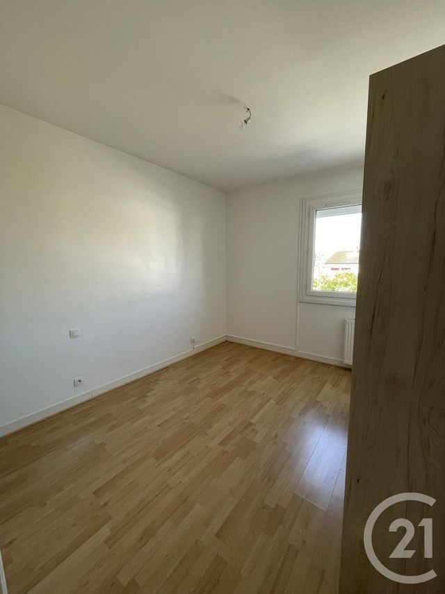 Appartement T3 à louer - 3 pièces - 70.0 m2 - BEAUZELLE - 31 - MIDI-PYRENEES - Century 21 Fly Immo