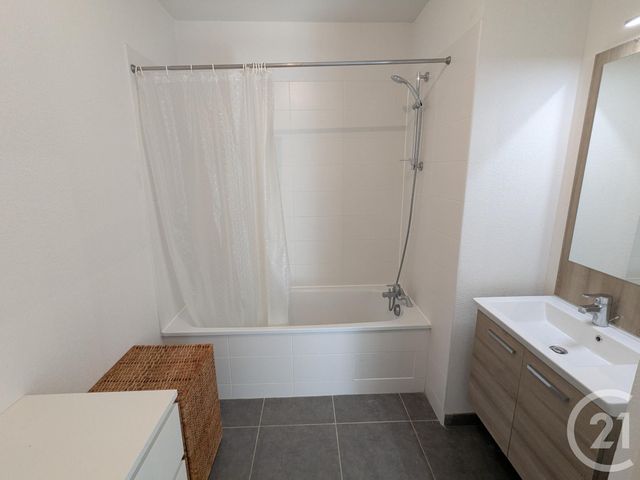 Appartement T3 à louer - 3 pièces - 62.36 m2 - BLAGNAC - 31 - MIDI-PYRENEES - Century 21 Fly Immo