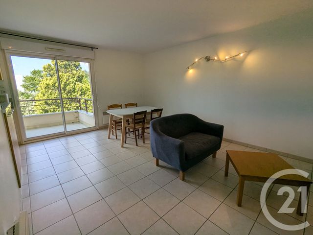 Appartement F2 à louer - 2 pièces - 45.49 m2 - BEAUZELLE - 31 - MIDI-PYRENEES - Century 21 Fly Immo