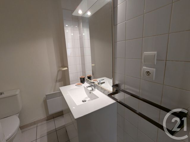 Appartement T1 à louer - 1 pièce - 13.0 m2 - BLAGNAC - 31 - MIDI-PYRENEES - Century 21 Fly Immo